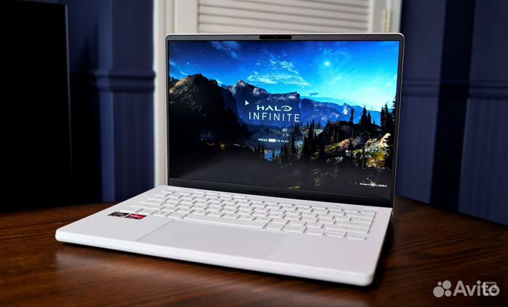 Asus ROG zephyrus G14 ryzen 9 6900HS / RX 6800S