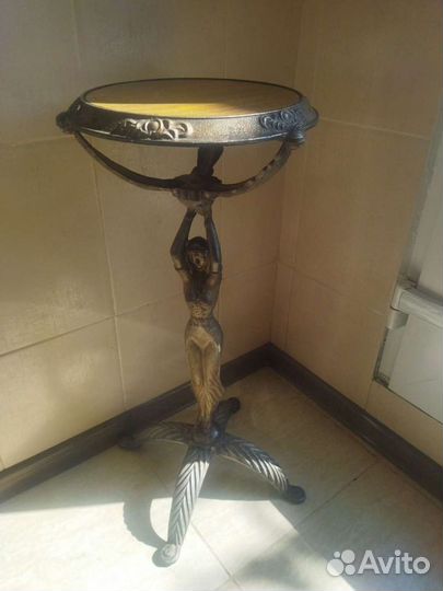 Подставка для цветов