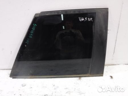 Стекло заднего правого крыла