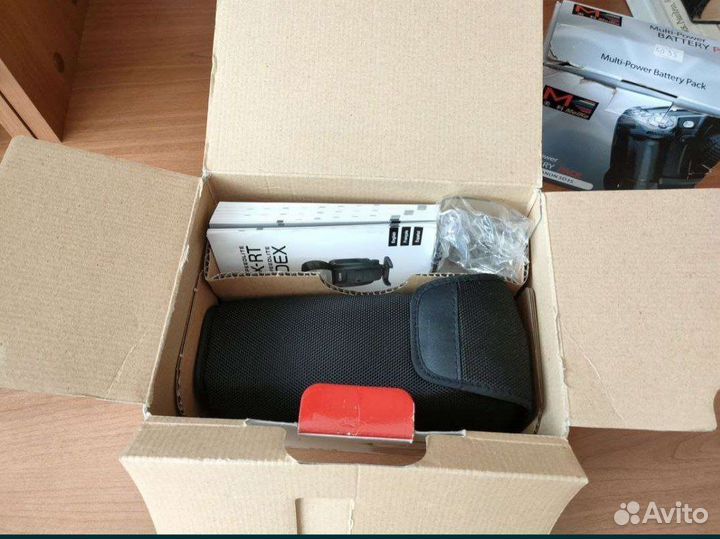 Новая вспышка Canon Speedlite 600-EX-RT и батар бл