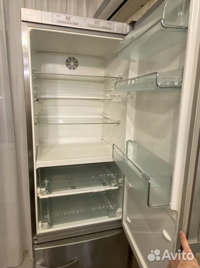 Холодильник miele