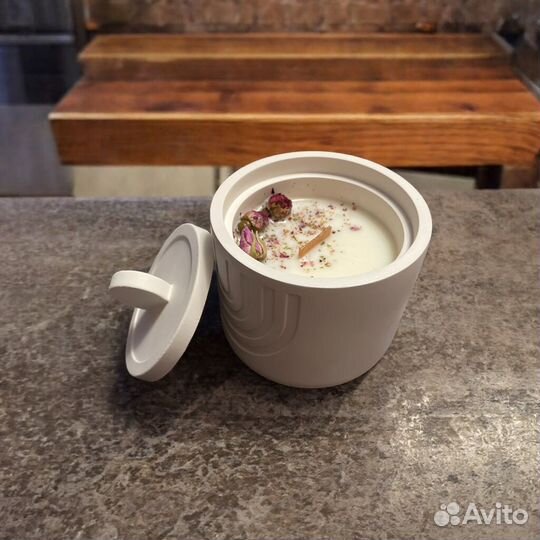 Ароматическая свеча ручной работы