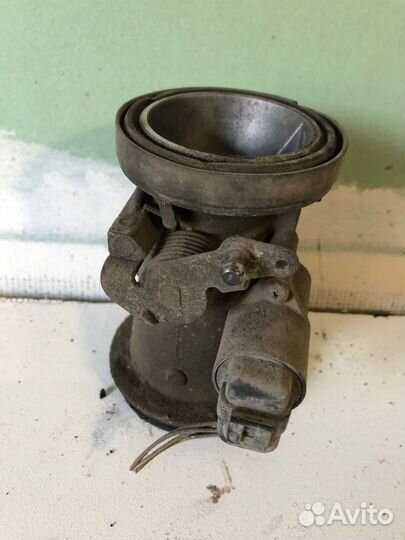 Дроссельная заслонка Renault Logan логан 1.4 1.6