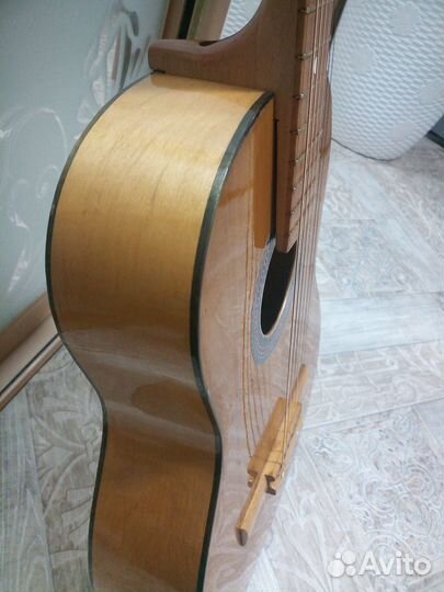 Акустическая гитара ручной работы