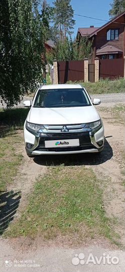 Mitsubishi Outlander 2.0 CVT, 2015, 178 000 км