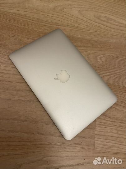 Macbook air 11 2010