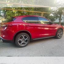 Alfa Romeo Stelvio 2.0 AT, 2018, 62 200 км, с пробегом, цена 3 290 000 руб.