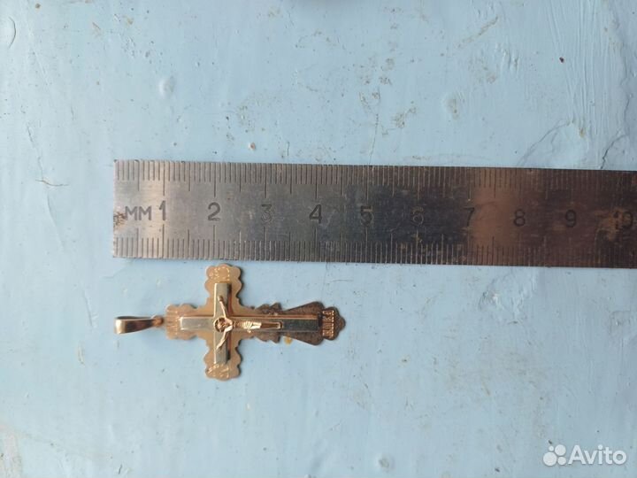 Золотой крестик