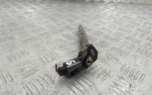 Форсунка дизельная audi A6 C6 (1SK40AL06)