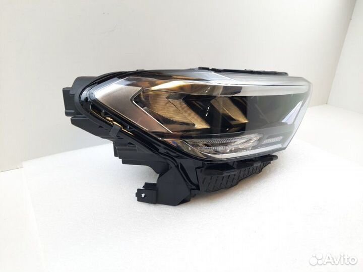 Фара правая Volkswagen Polo 6 2020-2022