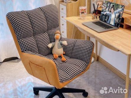 Интерьерный компьютерный стул