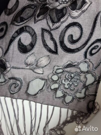 Красивый тонкий шарф