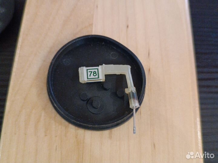 Игла для проигрывателя винила.Обмен