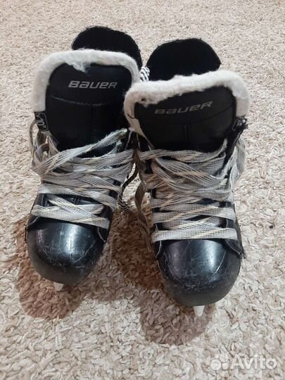 Хоккейные коньки bauer