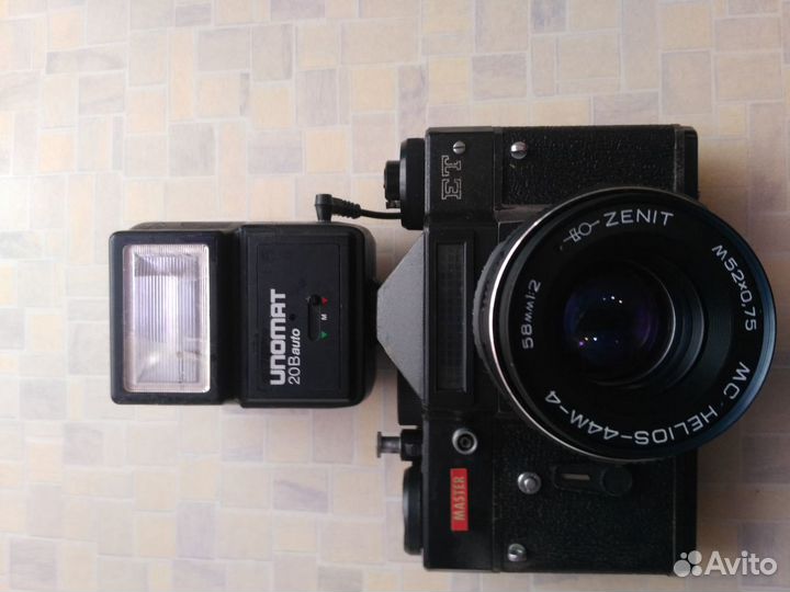 Фотоаппарат zenit ET с вспышкой