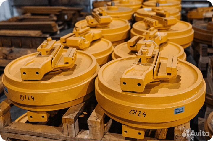 Колесо направляющее ZX330 CH