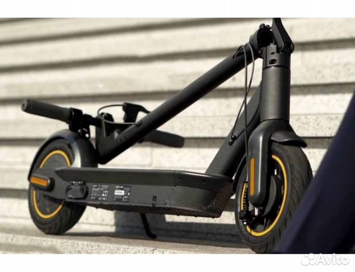 Электросамокат Ninebot KickScooter Max G30
