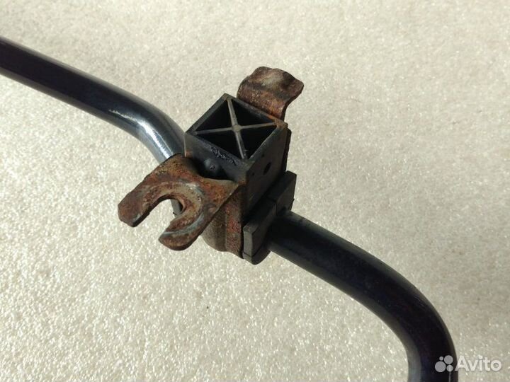 Стабилизатор передний Nissan Micra K12 CR12DE 2009