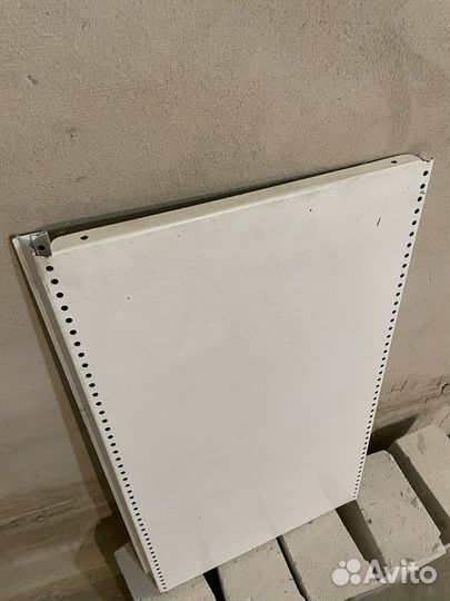 Стелажи металлические, полки