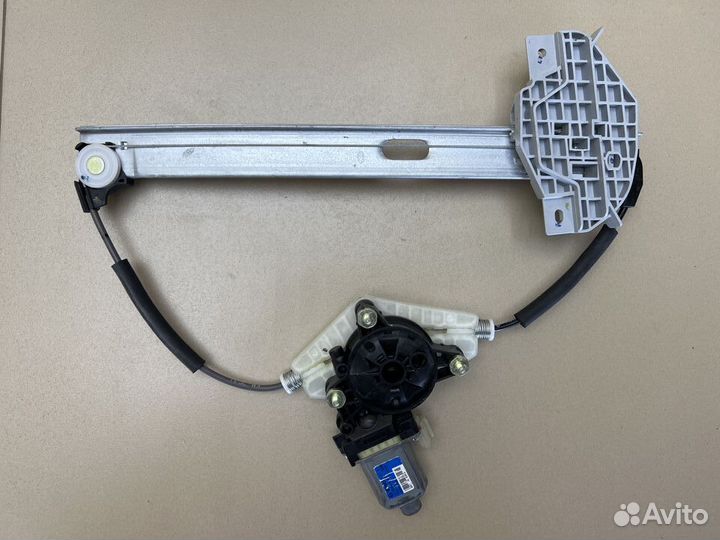 Стеклоподъемник задний левый Kia Rio 4