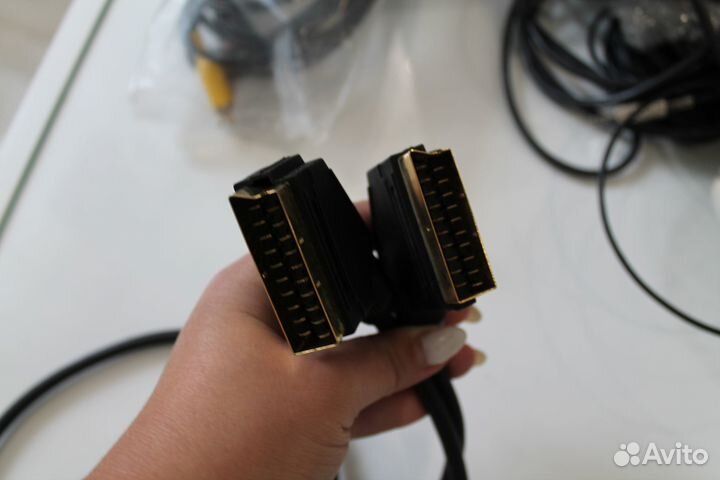 Кабель Scart-Scart luxmann professional 1.4 м