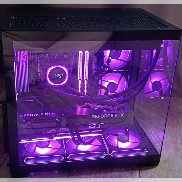 Мощный игровой компьютер Ryzen 7 9700X, RTX 5070