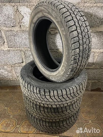 Viatti Brina Nordico V-522 185/60 R15 80M