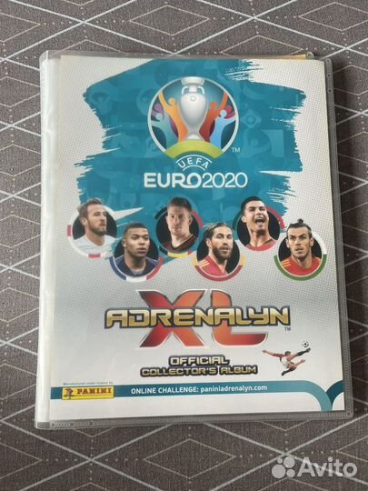 Альбом для коллекционных карточек