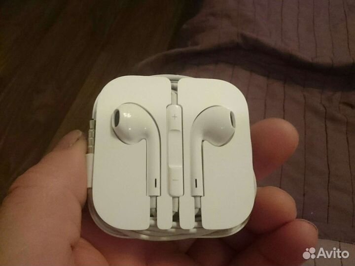 iPhone наушники