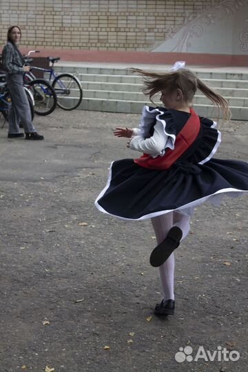 В доставке.Школьный сарафан нарядный