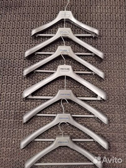 Вешалка для одежды бу