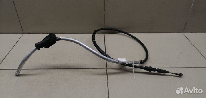 Трос стояночного тормоза правый Yeti 2009