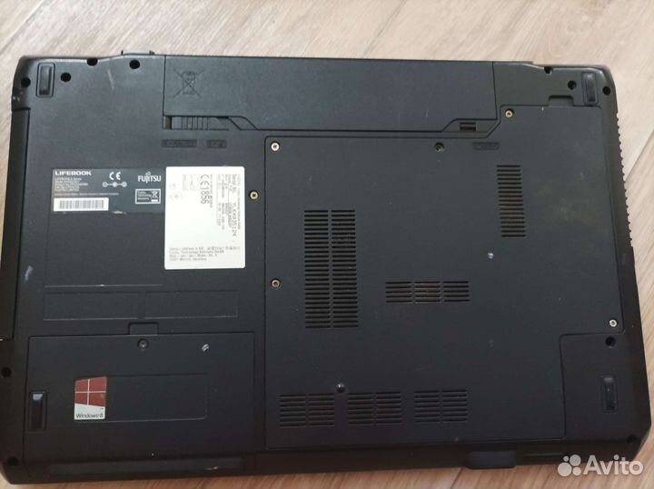 Ноутбук fujitsu lifebook ah 532