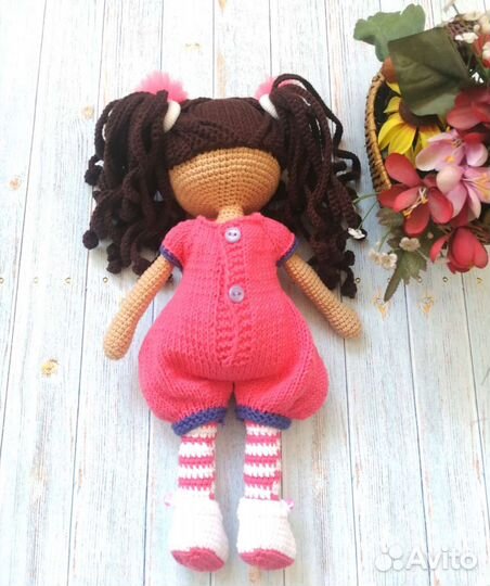 Кукла вязаная ручной работы