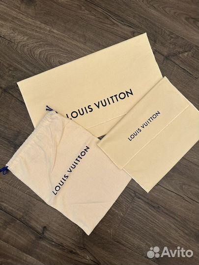 Пыльники Louis Vuitton