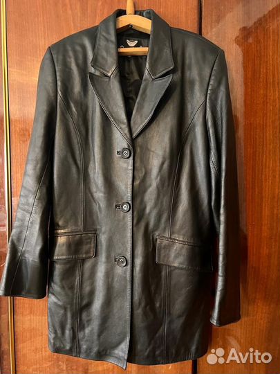 Плащ 48 размер и пиджак 44 размер кожаные