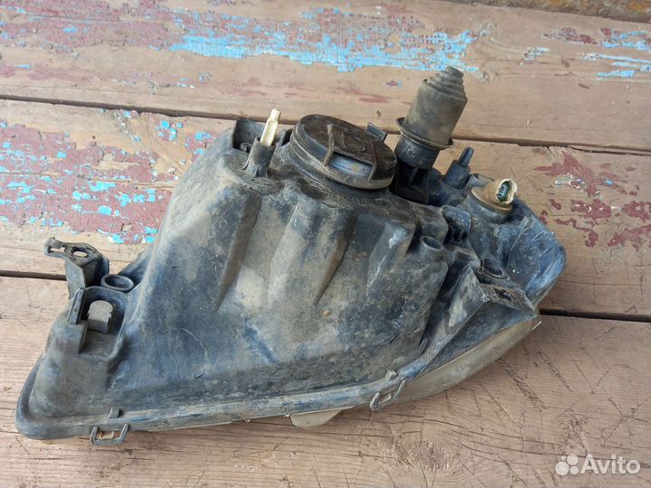 Фара правая logan