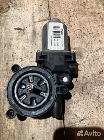 Примера р12 P12 передний мотор стеклоподъемника