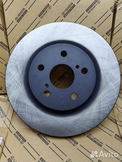 Оригинальный тормозной диск Toyota 4351233150