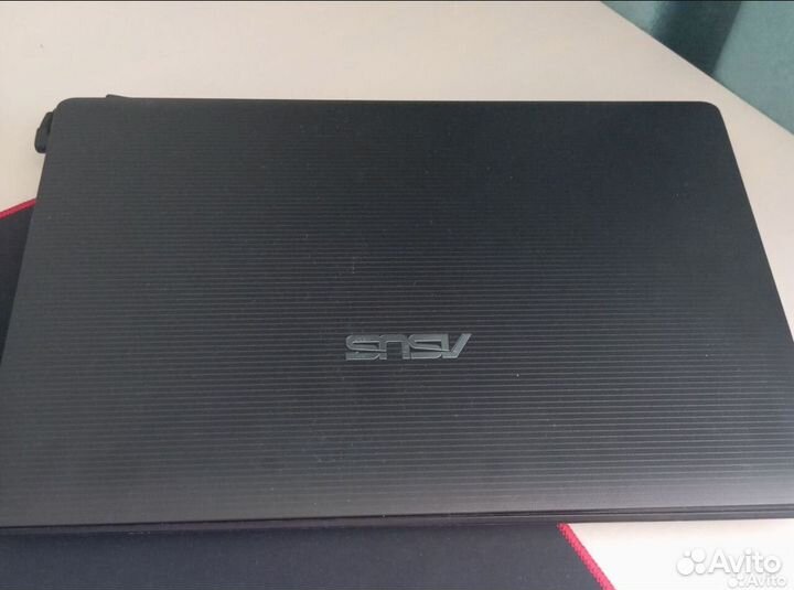 Ноутбук asus