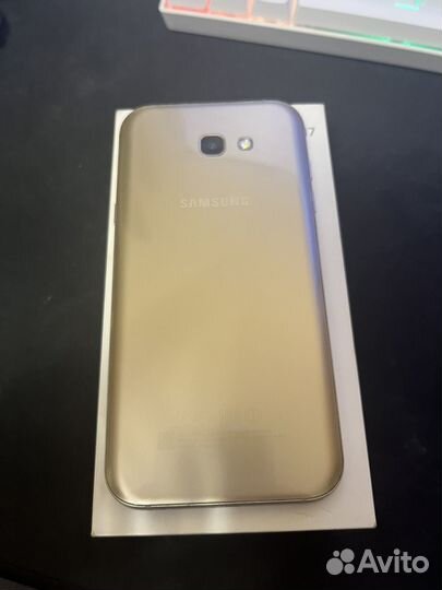 Samsung Galaxy A7 (2017) SM-A720F/DS, 3/32 ГБ