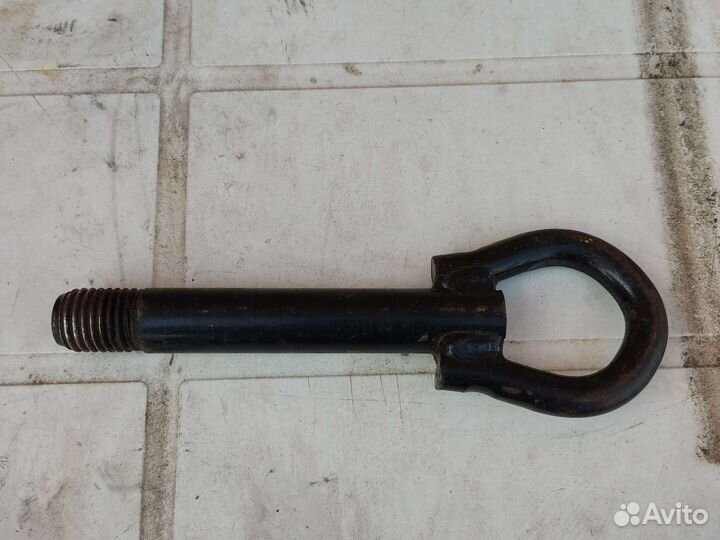 Буксировочный крюк renault logan и тп