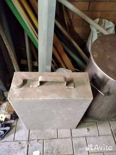 Бачок из нержавейки, канистры из алюминия