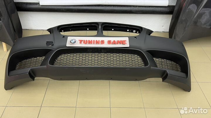 Бампер BMW F10 M5 style в сборе