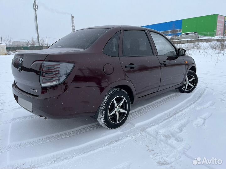 LADA Granta 1.6 МТ, 2012, 176 000 км