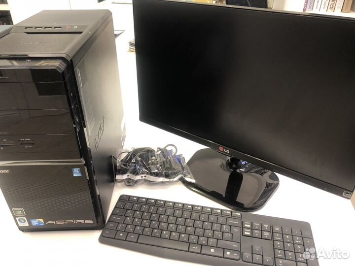 Компьютер с монитором