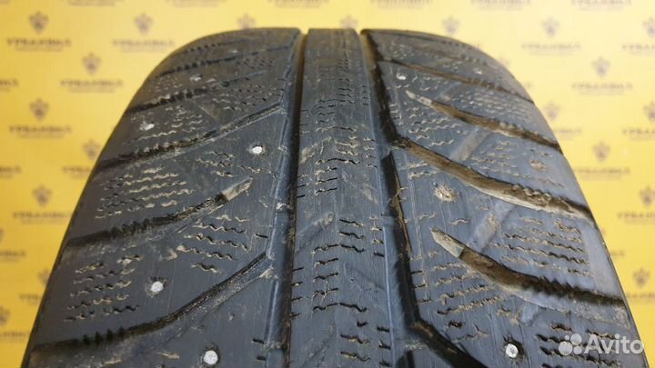 Bridgestone Ice Cruiser 7000 215/60 R17