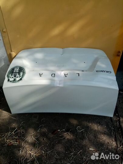 Продам крышку богажника на ладу гранту