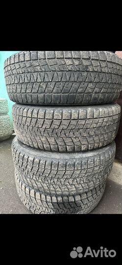 Bridgestone Blizzak DM-V1 215/60 R17 96R