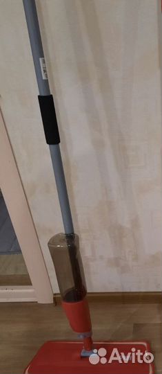 Швабра с насадкой и распылителем